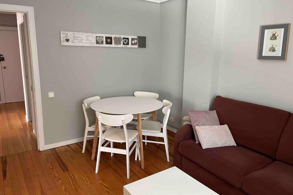 Coqueto Apartamento Cerca De La Playa Santander Esterno foto